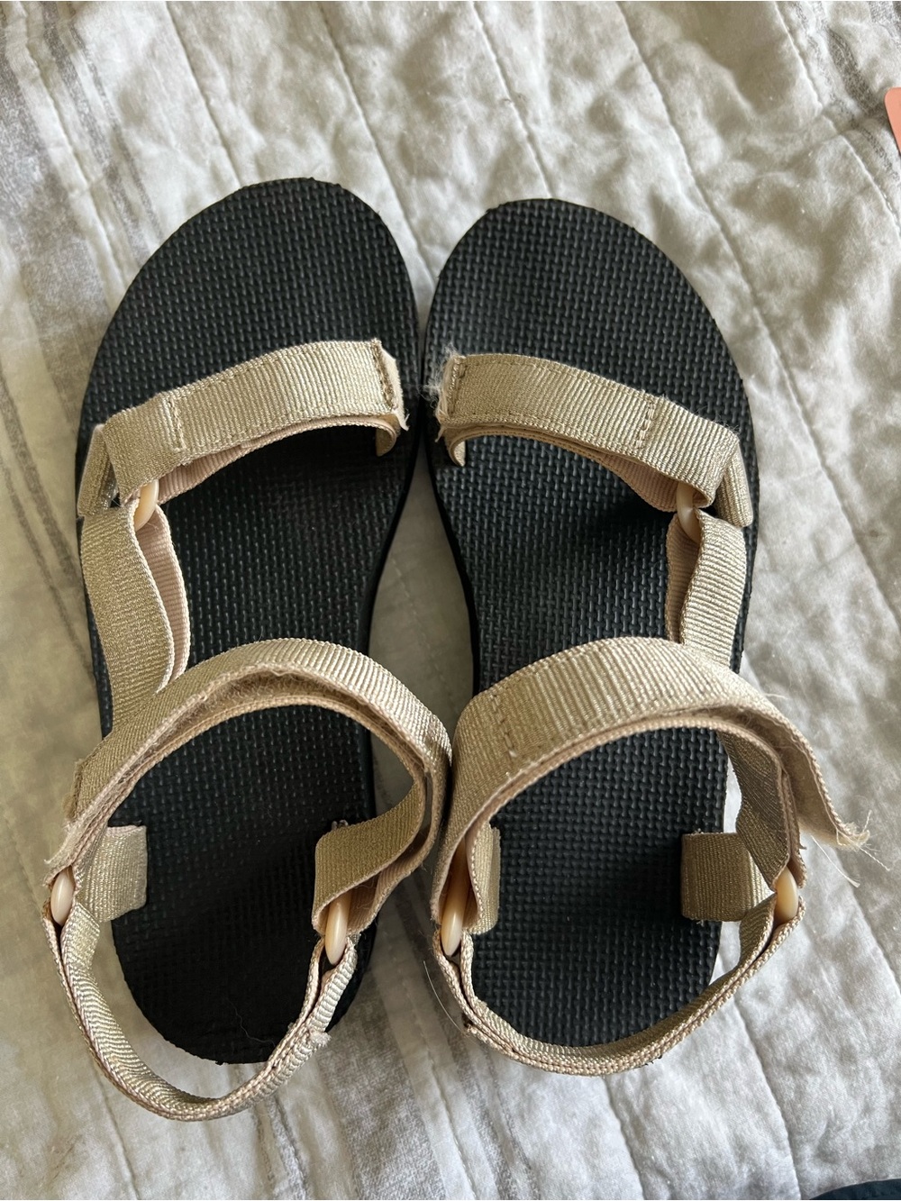 Teva Midform Universal Sandals Metallic Gold Black Women’s